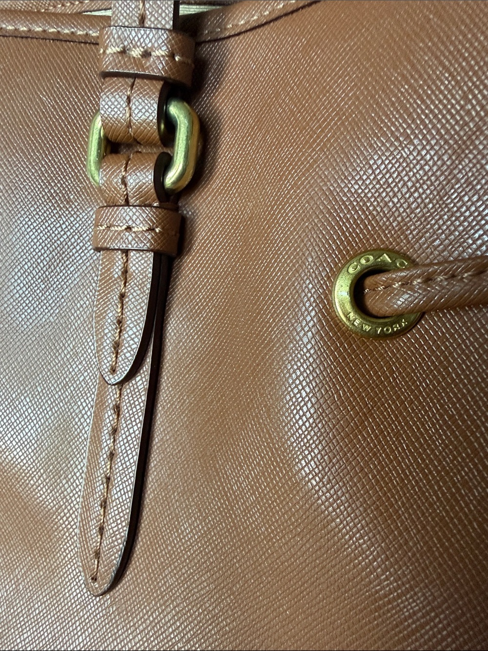 Authentic Coach Peyton Carryall Brown Drawstring Saffiano Leather Tote/Bag - Picture 3 of 16